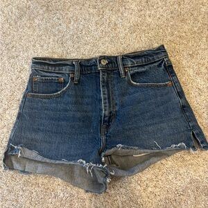 Abercrombie & Fitch The Mom Short Size 27